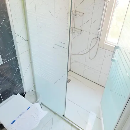 Aparthotel Bu